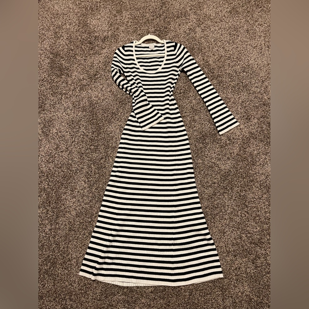 🖤🤍 A New Day Striped Sweater Maxi Dress🤍🖤